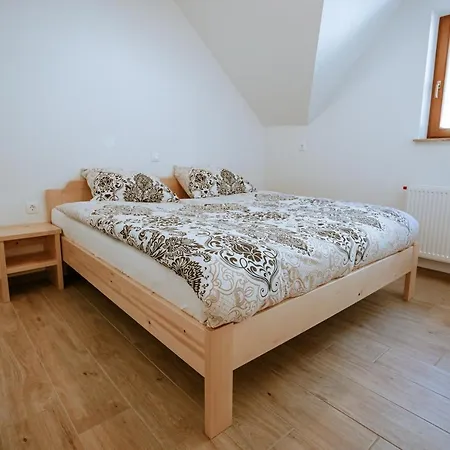 Cenda Apartman Železniki